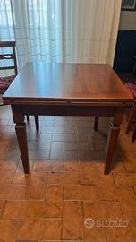 Tavolo in legno massello a libro