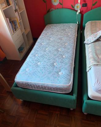 Letto sigolo con cassettone