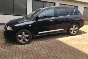 AUTO JEEP COMPASS