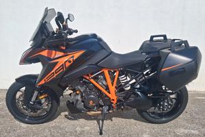 ktm 1290 superduke gt  2020
