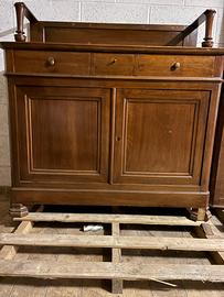 Credenza in noce con vetrina primi ‘900