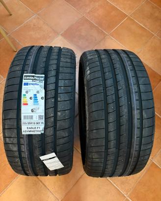 pneumatici Goodyear nuovi 255/35 R19.