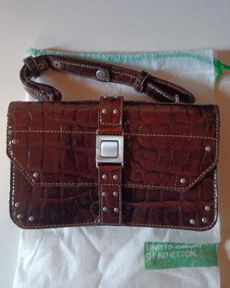 Borsa a mano effetto coccodrillo rosso UCB