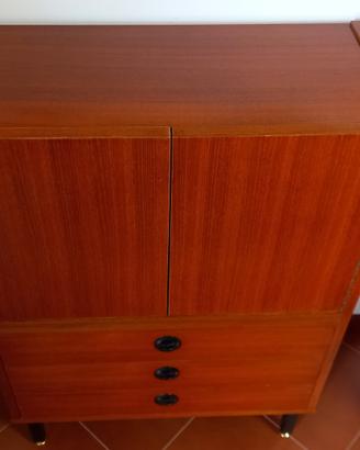 mobile teak anni 60