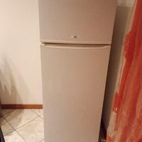 Frigo con cella congelatore a libera installazione