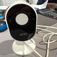 Arlo telecamera di sicurezza Wi-Fi- vudione HD