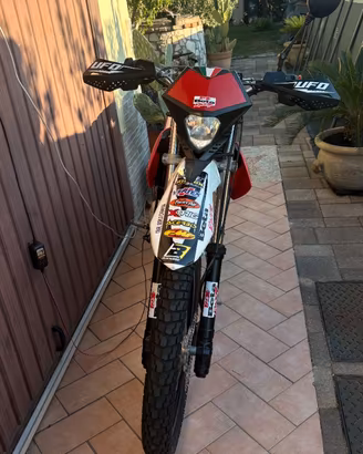 Moto Enduro 125 Beta RR 4t