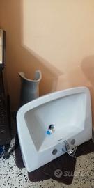 lavandino bagno in ceramica