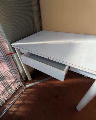 Tavolo bianco con cassetto - misure 100x70x75 cm