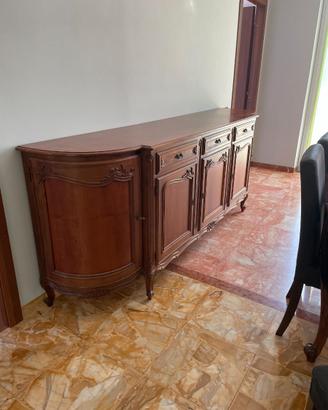buffet e tavolo in legno
