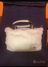 Borsa morbida “Oltre” in ecopelliccia con tracolla