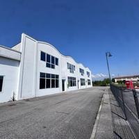 NEGOZIO A CARMIGNANO DI BRENTA