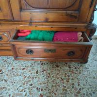 Armadio in legno di cipresso