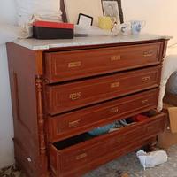 Comò di pregio con marmo Carrara