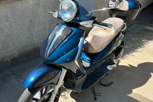 Piaggio BEVERLY 250