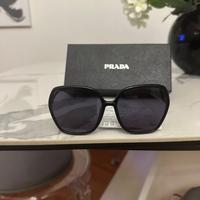 Occhiali Prada da sole donna