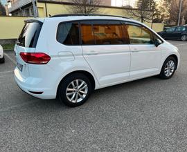 Volkswagen Touran 1.6 TDI 115 CV SCR DSG Business 