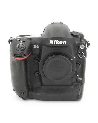 Nikon D4s