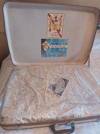 Copriletto antico in pizzo