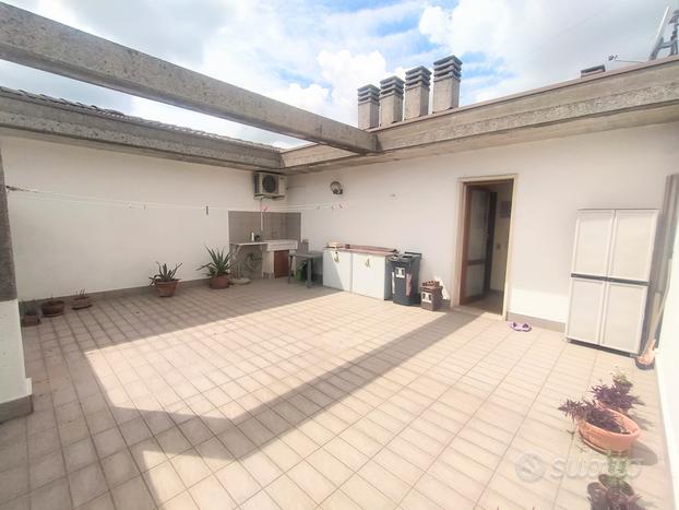 2 camere a mira con terrazza abitabile