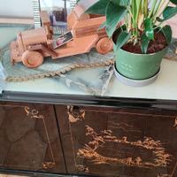 Due mobili da soggiorno giapponesi