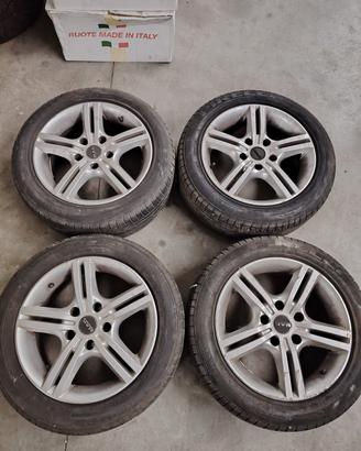 4 cerchi in lega con gomme  205 55 16 bmw