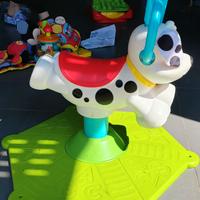 Cagnolino Saltella e gira