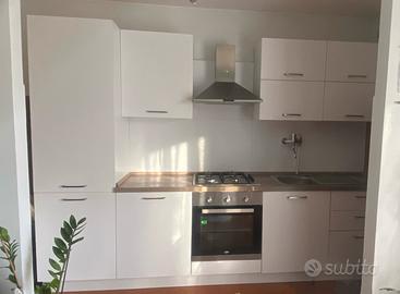 Cucina intera elettrodomestici inclusi