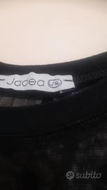 Maglietta elegante con braccia trasparenti