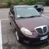 Lancia y