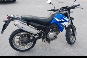 Yamaha XT 125 