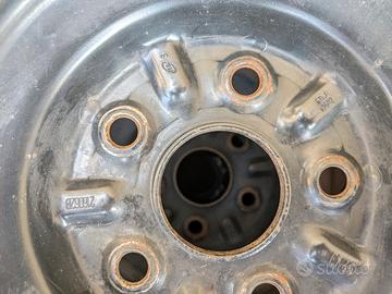 cerchi in ferro 16" a 5fori