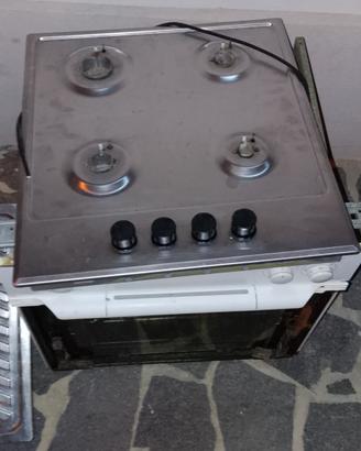 piano cottura a gas 