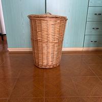 Cesto in vimini con coperchio