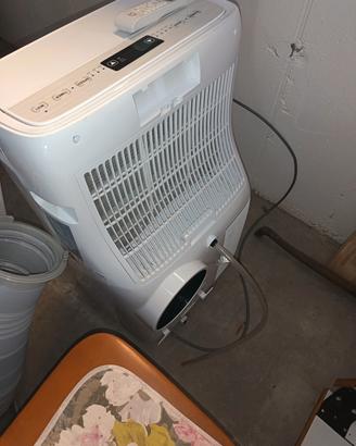 condizionatore a pompa di calore con tubo