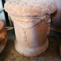 coppia di pouf in cotto
