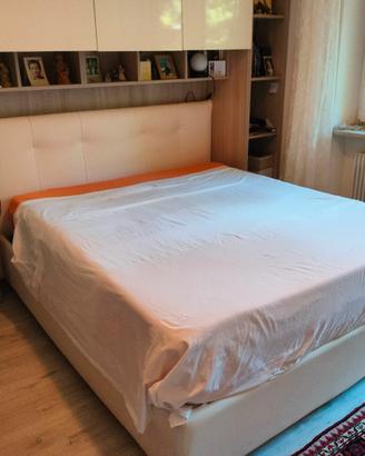 Letto matrimoniale con contenitore 
