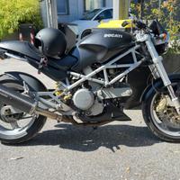 Ducati Monster 620 i.e. Dark anno 2003