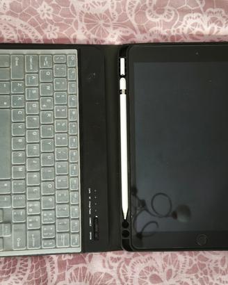 iPad 8ª generazione 32GB+Apple Pencil+Tastiera