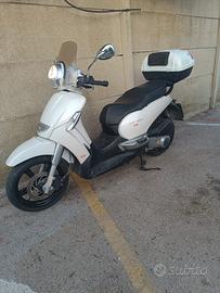 scarabeo 300i
