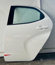 Porta posteriore sinistra Toyota Yaris