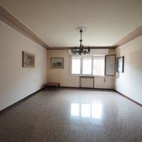 Centralissimo tre camere e garage