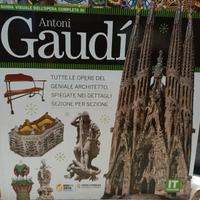Libro opere Antoni Gaudi
