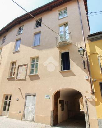 2 LOCALI A SALUZZO