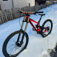 Bici da downhill kellys noid 70