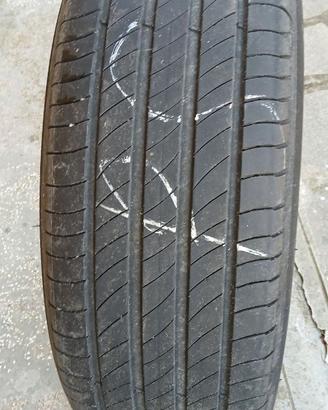 n°4 Pneumatici Michelin Estivi 215/55 R17