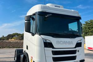 SCANIA R450