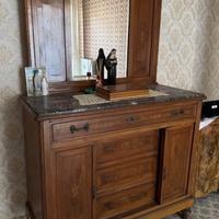 Cassettiera con specchio