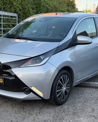 Toyota Aygo 1.0 5 porte x-cool GARANTITA PREZZO RE