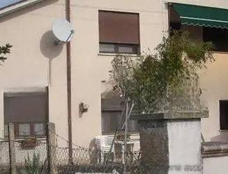 Immobile in asta di 125 m² con 3 locali a Crespino